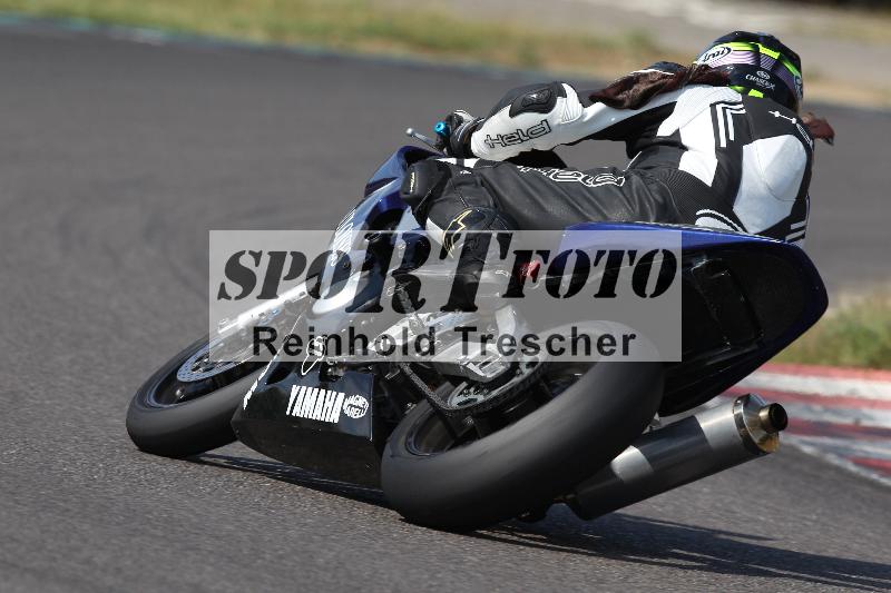 /Archiv-2022/45 28.07.2022 Speer Racing ADR/Gruppe gelb/backside